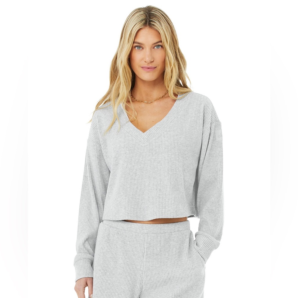 COPY - ALO Muse V-Neck Pullover - S - Athletic Heather Grey